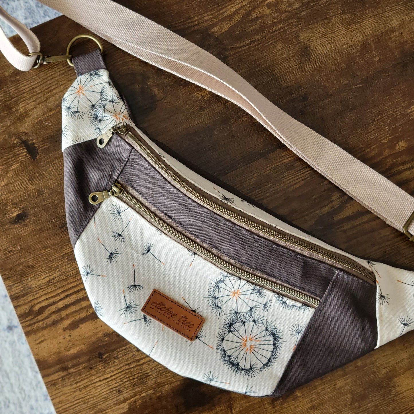Sky Dancers Large Ferris Fanny Pack