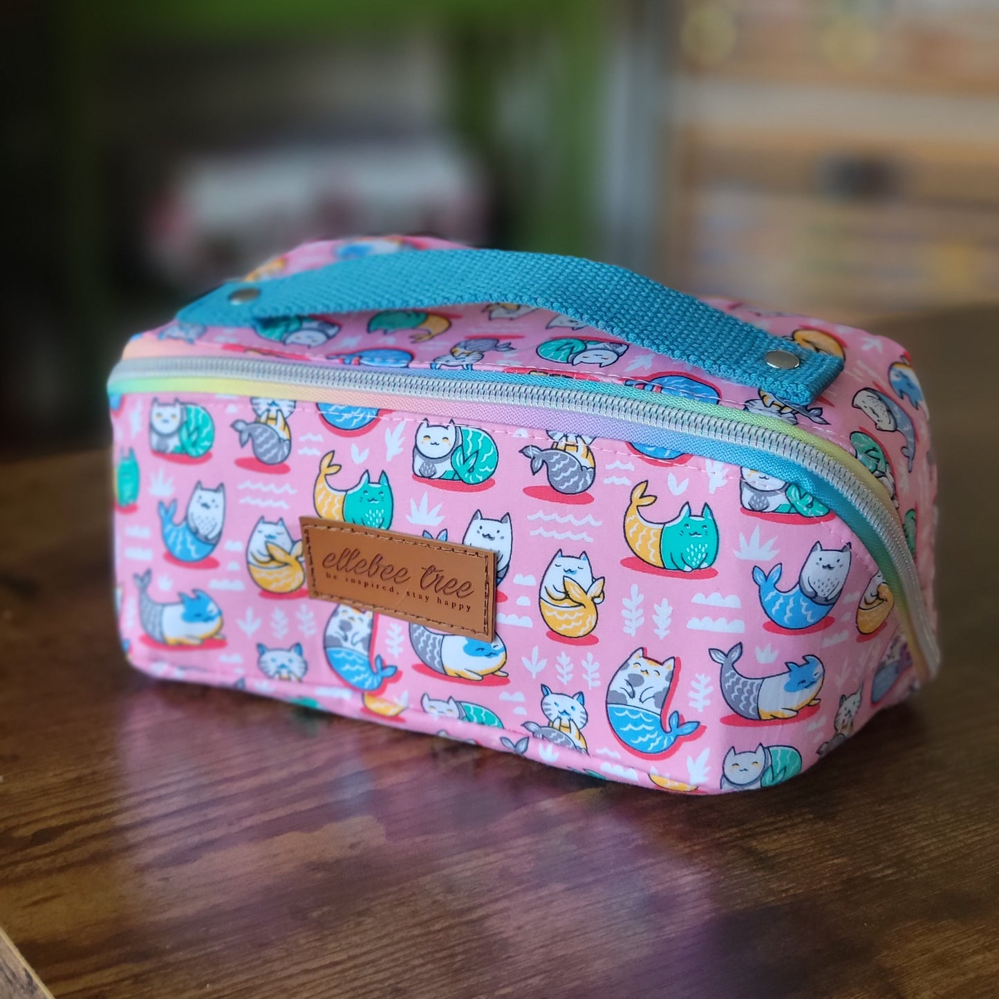 Purmaids Prism Pouch SAMPLE