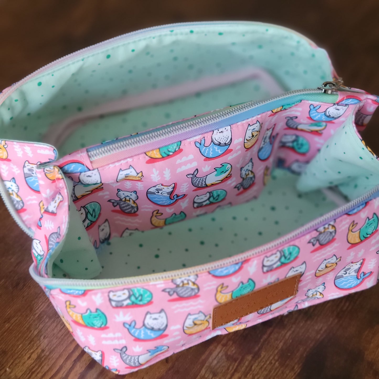 Purmaids Prism Pouch SAMPLE