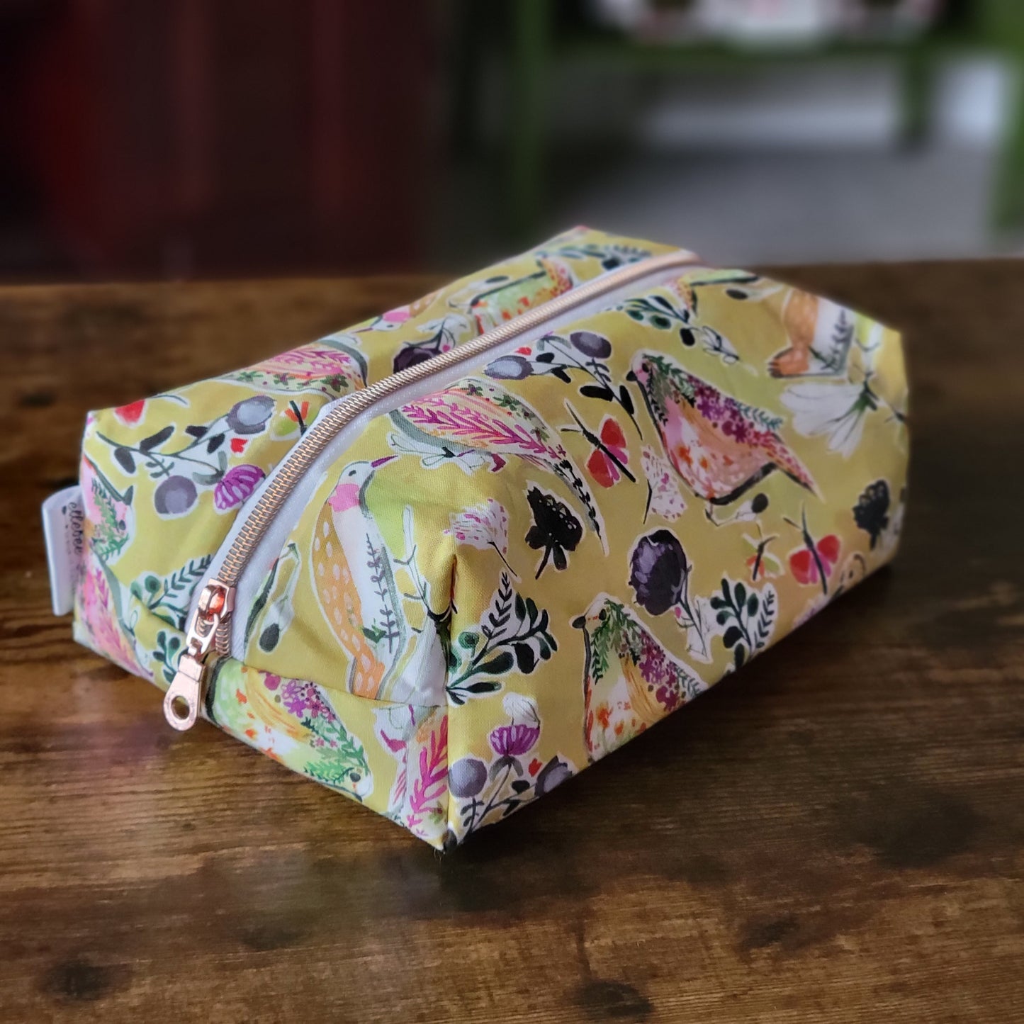 Flutterby Large Boxy