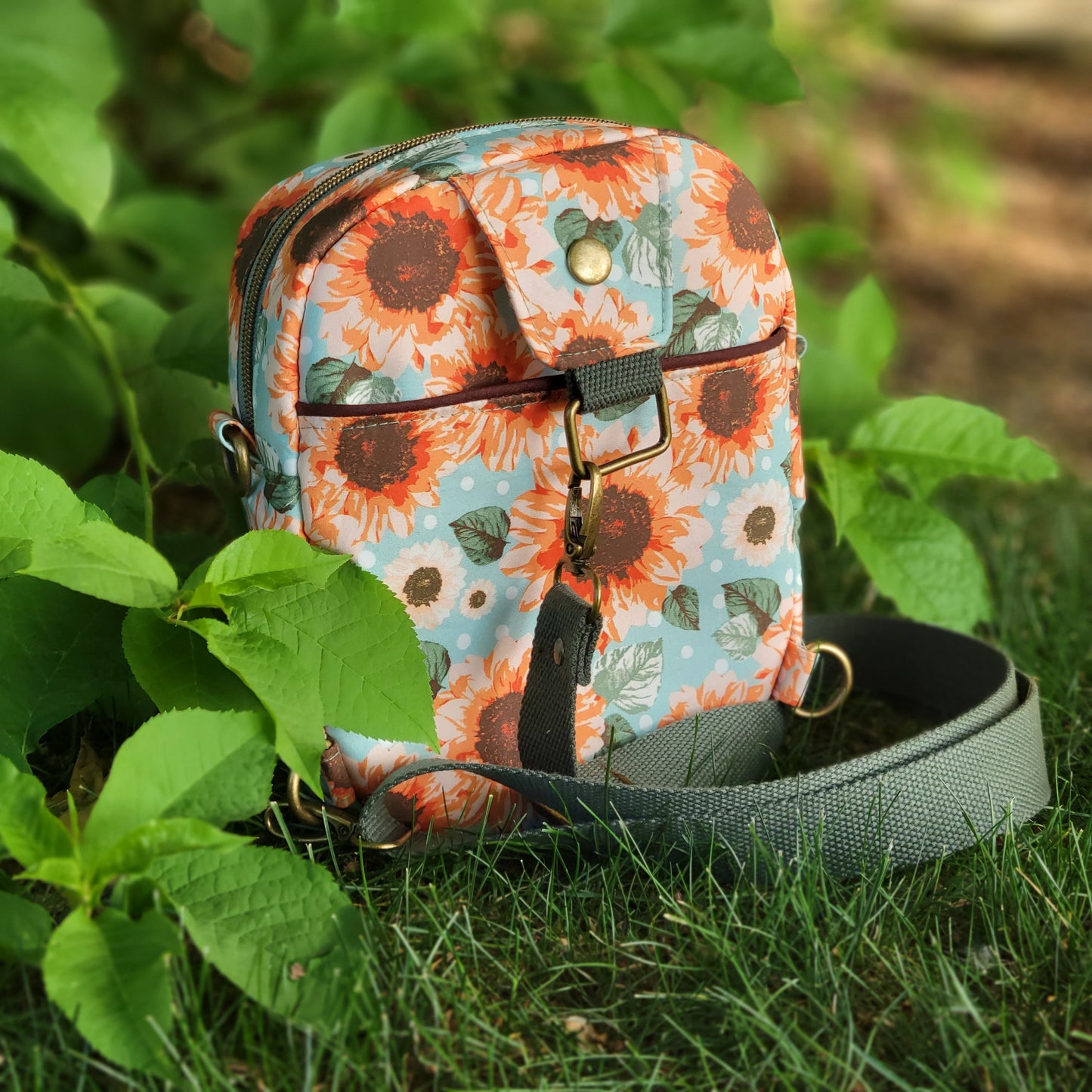 Citrus Sunflower Pebble Sling/Crossbody/Backpack