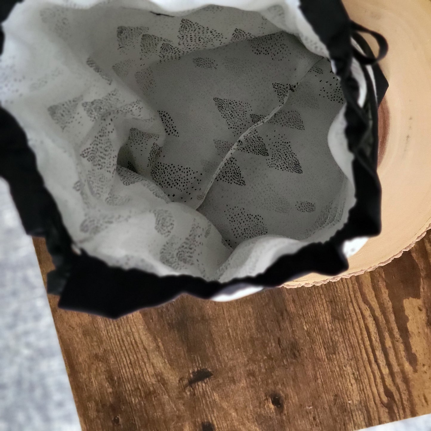 Gnomies Deluxe Drawtsring