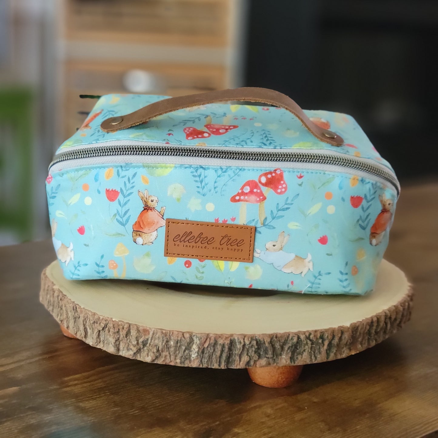 P R I S M P O U C H - Peter Rabbit