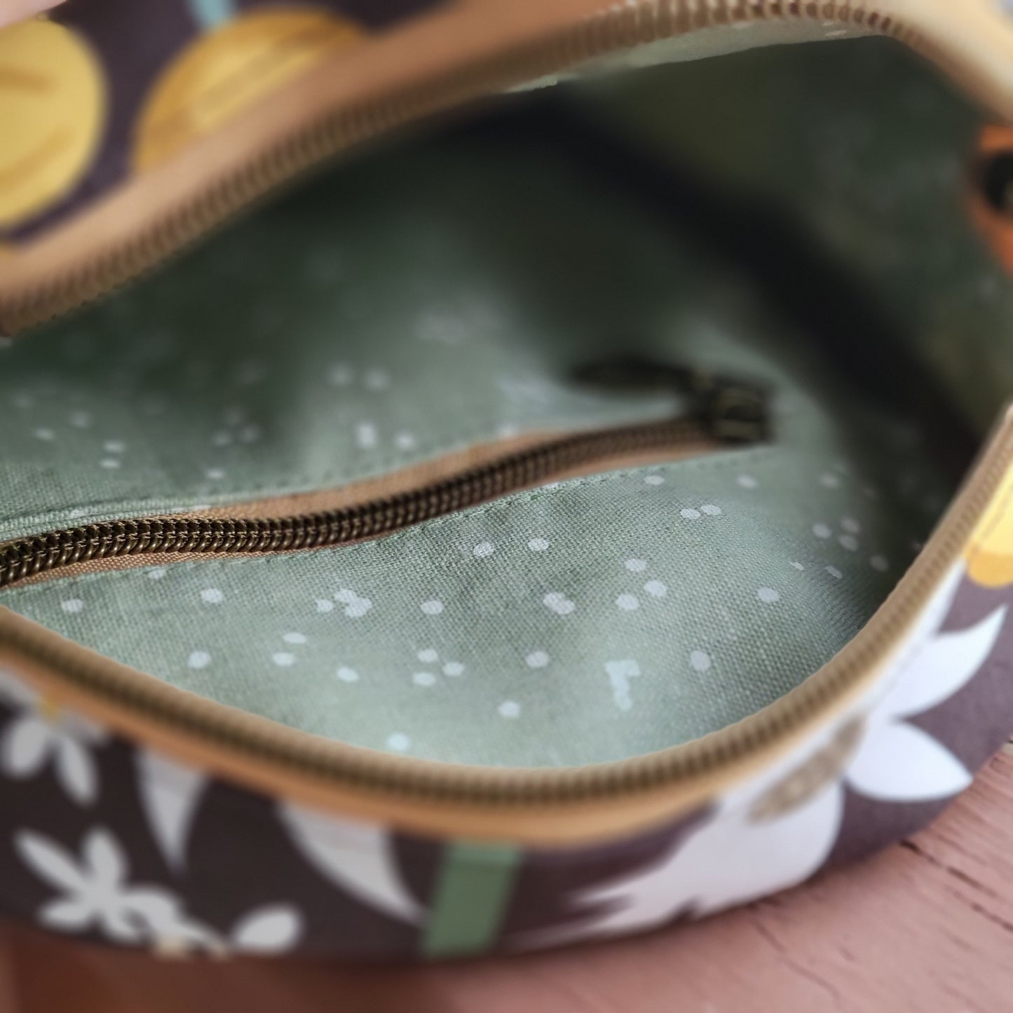 Bohemia Pebble Sling : Convertible Crossbody / Sling / Backpack