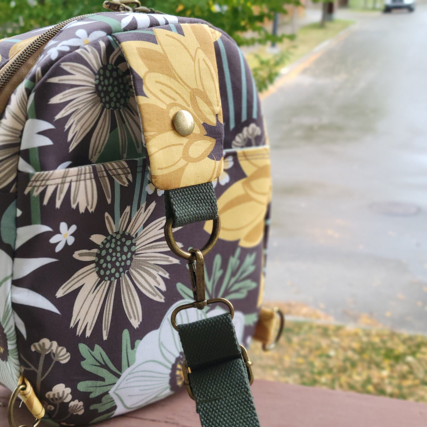 Bohemia Pebble Sling : Convertible Crossbody / Sling / Backpack