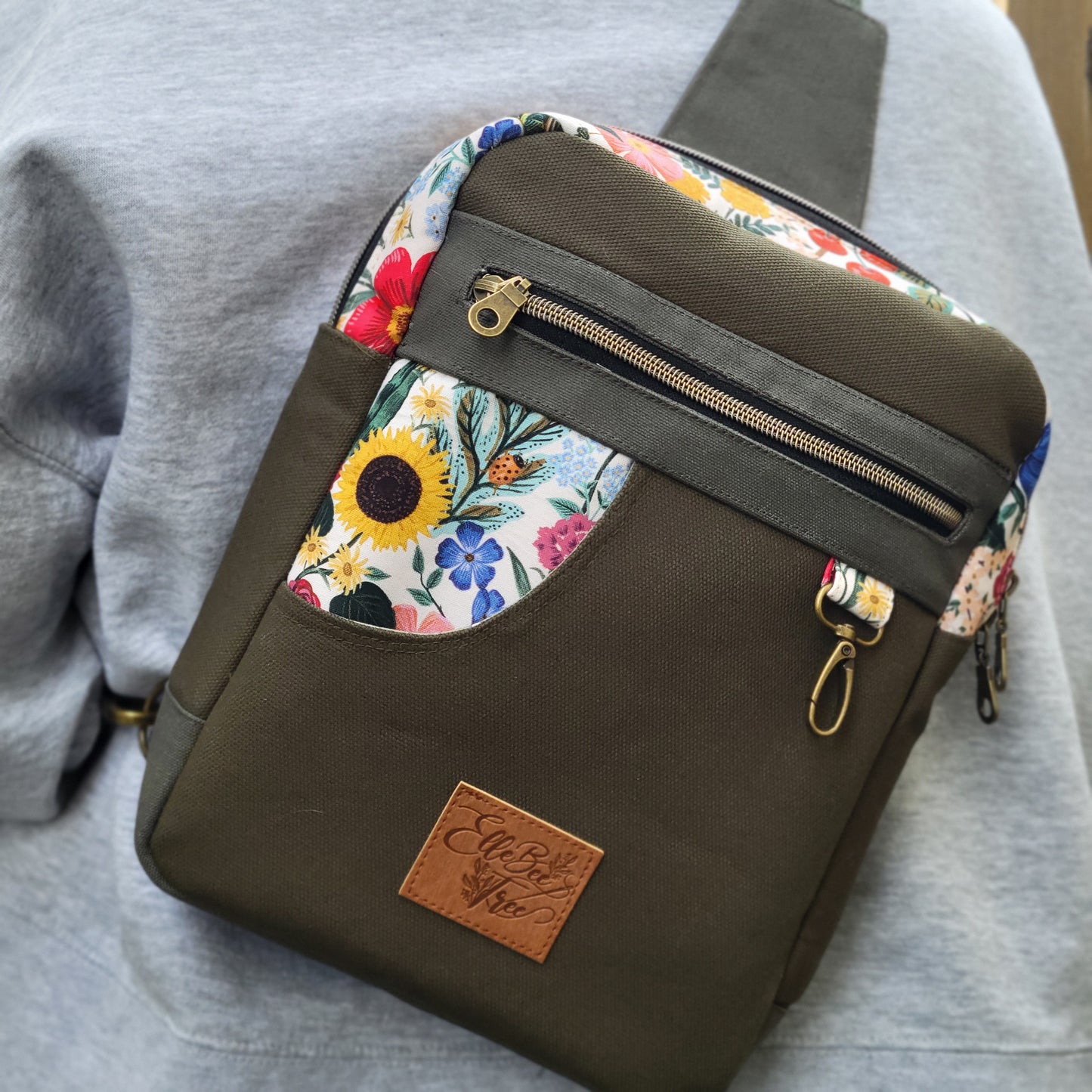 Curio - Rifle Paper Co. Sunday Sling