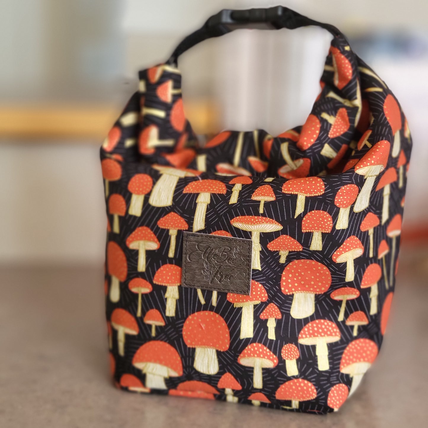 Nocturnal Mushrooms Insulated Snacky Sac Lunch Kit