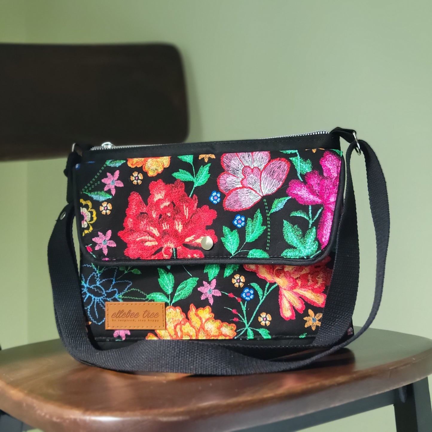 SAMPLE Floral Embroidery Small Traverse Crossbody